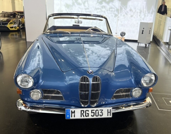 Белорусы потратили 3 000 евро в поездке по Европе на старенькой Mazda 3 Белорусы потратили 3 000 евро в поездке по Европе на старенькой Mazda 3