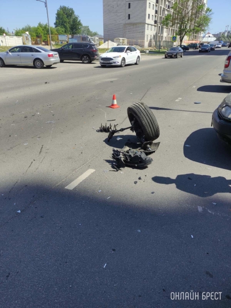 Вот как все было! Видео жесткого ДТП на Гоголя в Бресте Вот как все было! Видео жесткого ДТП на Гоголя в Бресте