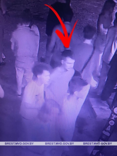 Милиция ищет мужчину, который находился в кафе на ул.Комсомольской в Бресте Милиция ищет мужчину, который находился в кафе на ул.Комсомольской в Бресте