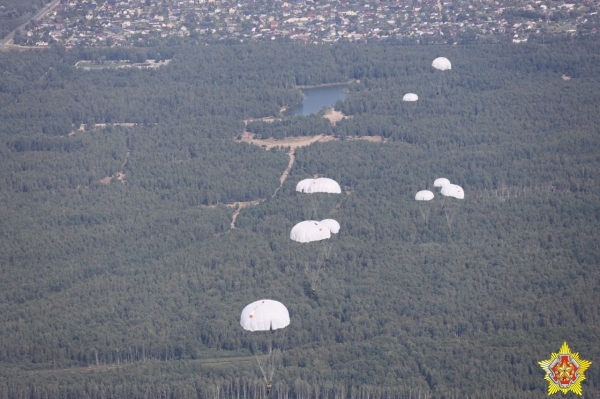 На базе 38-й Брестской отдельной десантно-штурмовой бригады проходит пятидневный сбор с офицерами-выпускниками На базе 38-й Брестской отдельной десантно-штурмовой бригады проходит пятидневный сбор с офицерами-выпускниками