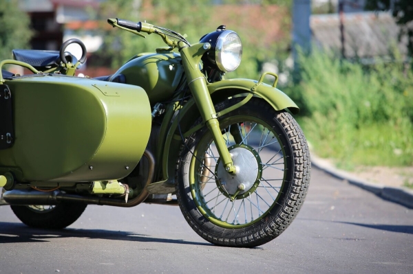 Считай, музейный экспонат! Белорус заморочился и вложил $10 тысяч в мотоцикл М-72 1953 г. в.