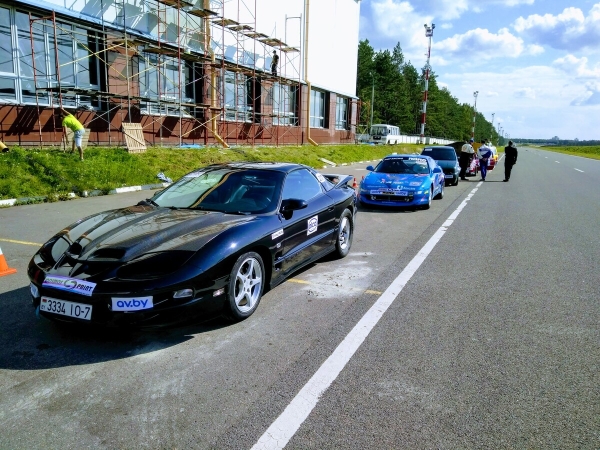 Показываем два редких Pontiac Firebird, которые есть в Беларуси Показываем два редких Pontiac Firebird, которые есть в Беларуси
