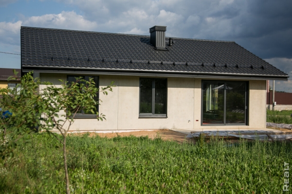 Как белорусы за три месяца построили дом из бетонных панелей Как белорусы за три месяца построили дом из бетонных панелей