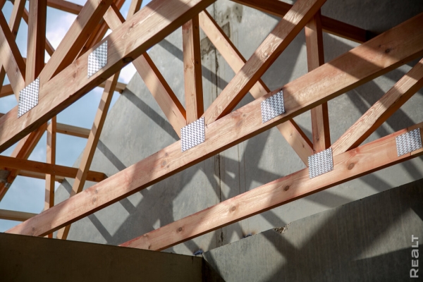 Как белорусы за три месяца построили дом из бетонных панелей Как белорусы за три месяца построили дом из бетонных панелей