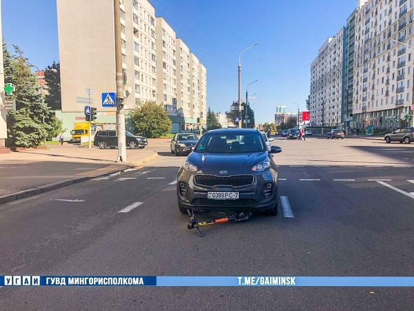 Мальчик на самокате попал под колеса авто в Минске. Это попало на видео