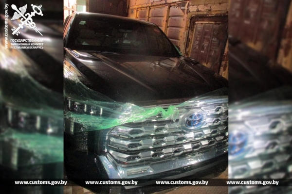 В ж/д вагоне, который должен был быть пустым, нашли автомобили на 500 тысяч долларов В ж/д вагоне, который должен был быть пустым, нашли автомобили на 500 тысяч долларов