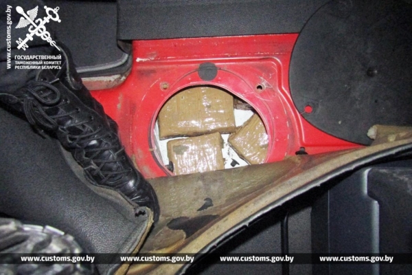 Россиянин пытался ввезти в Беларусь 154 кг гашиша – не вышло