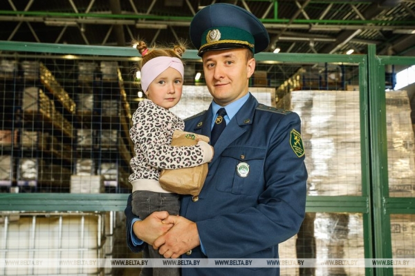 Для посещения нужен пропуск. Дети сотрудников Брестской таможни побывали на работе у своих родителей Для посещения нужен пропуск. Дети сотрудников Брестской таможни побывали на работе у своих родителей