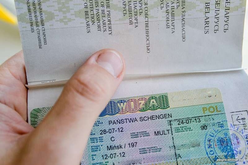 «Отказов стало больше». Как обстоят дела с визами прямо сейчас