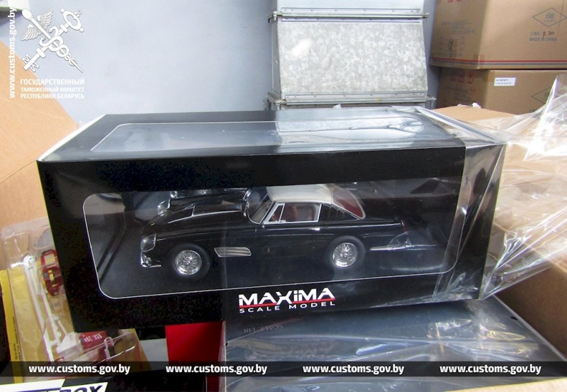 На границе с Польшей задержали партию коллекционных моделей авто