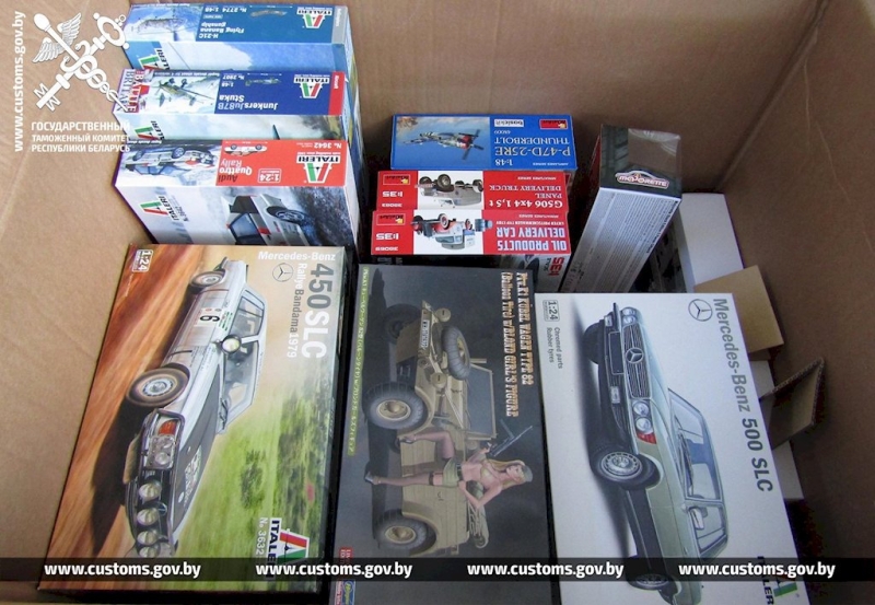 На границе с Польшей задержали партию коллекционных моделей авто