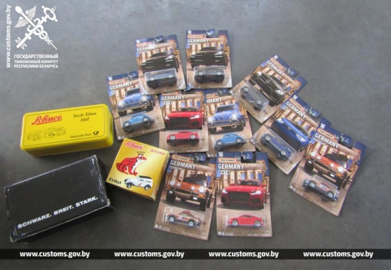 На границе с Польшей задержали партию коллекционных моделей авто