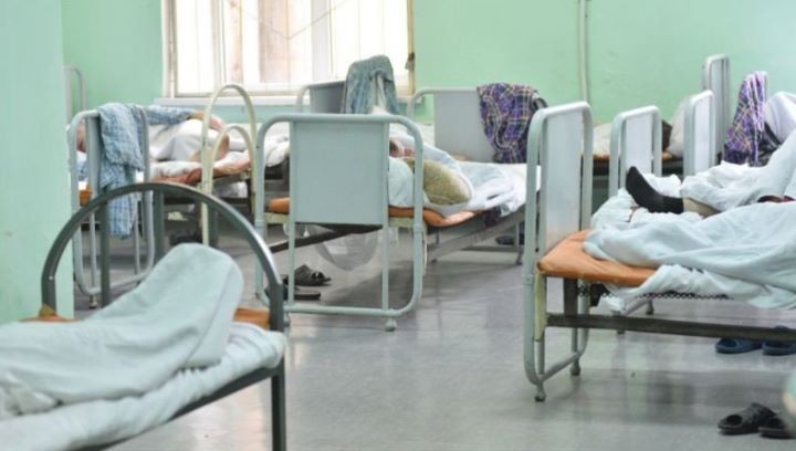 В России трое детей погибли, поев пельменей и курицу