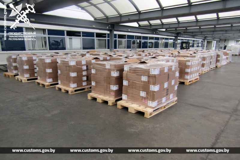 Брестские таможенники пресекли незаконный ввоз биологически активных добавок и витаминов на 2,1 миллиона рублей